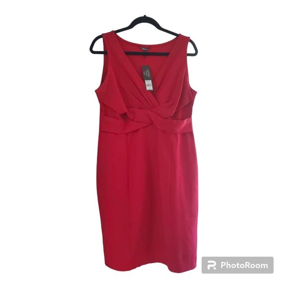 Daisy Fuentes Women’s Black Empire Dress Very Flattening Surplice Size L NWT - Picture 1 of 3